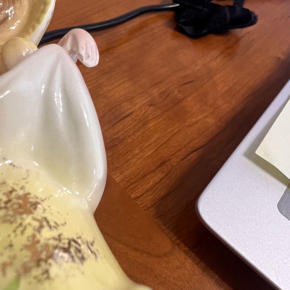 Josef Originals Vintage Colonial Days Girl Series, Girl and Dog Figurine - Picture 9 of 10